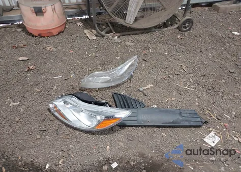 2012 Ford Focus Se z USA, uszkodzony, nr VIN 1FAHP3F26CL470972